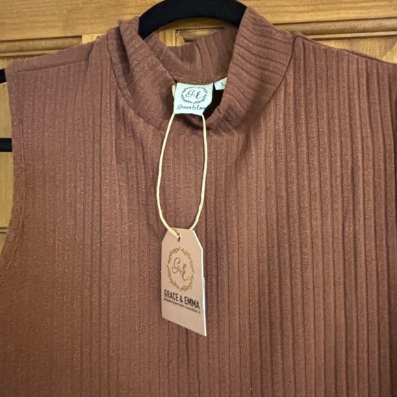 Grace & Emma Turtleneck Tank - Picture 2 of 2